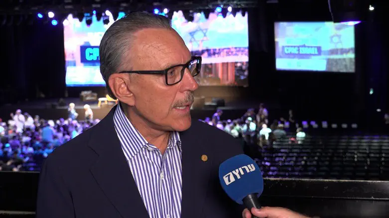 Джон Раколта-младший