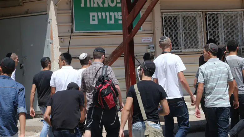 לשכת גיוס. ארכיון