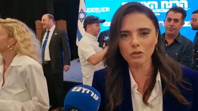 Айелет Шакед