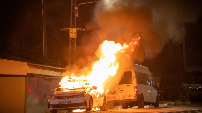 פרעות שומר החומות, ארכיון