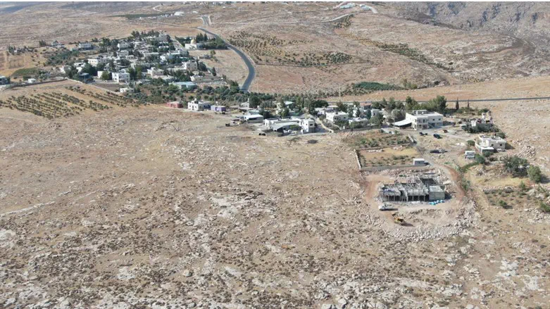 Нелегальное строительство