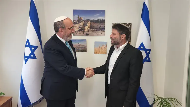 הרב פיין וסמוטריץ