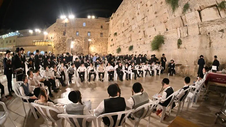 הילדים בכותל