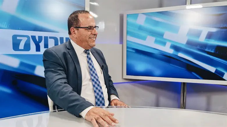 איוב קרא באולפן ערוץ 7