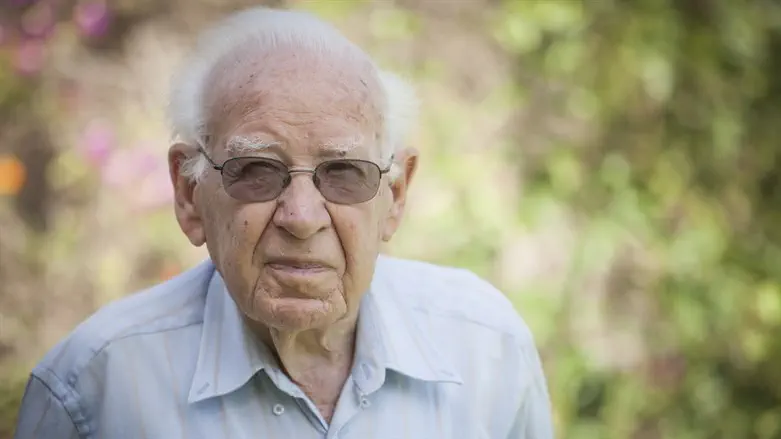 ענווה וגדלות אדם, אהרון ידלין ז"ל