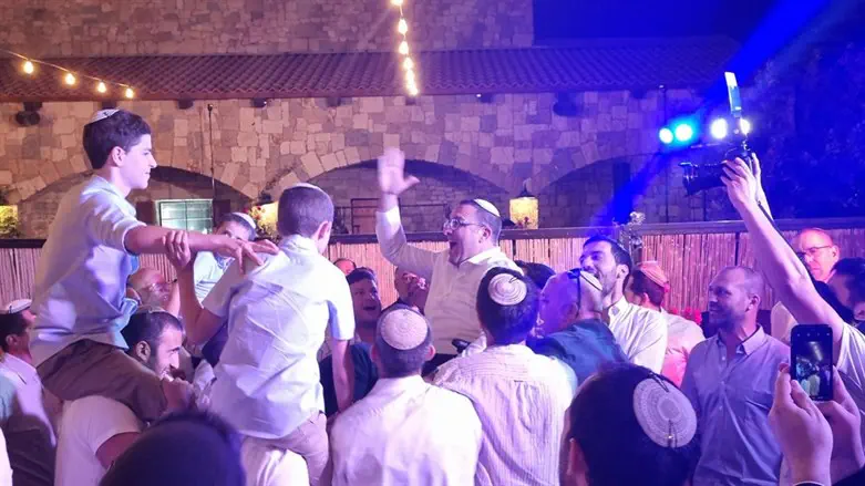 Efraim Rimmel at his wedding at the Psagot Winery