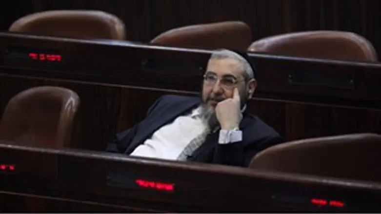 בדרכו. הרב אמסלם