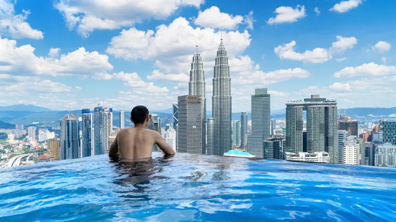 בריכת אינסוף במלזיה