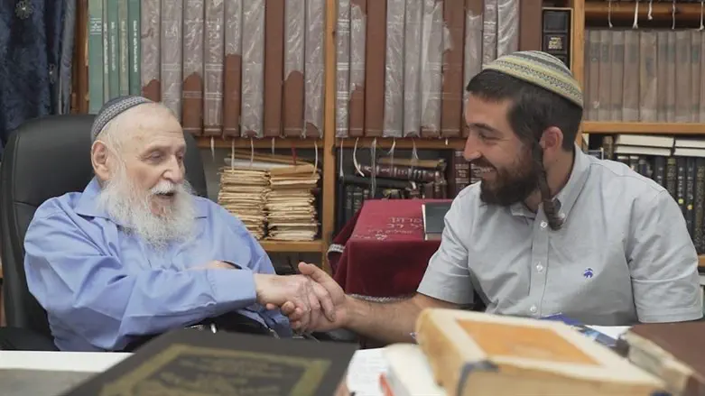 צבי סוכות והרב חיים דרוקמן