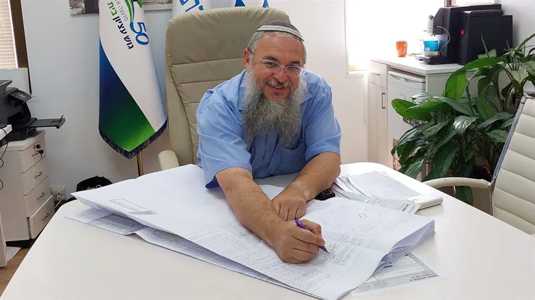 שלמה נאמן
