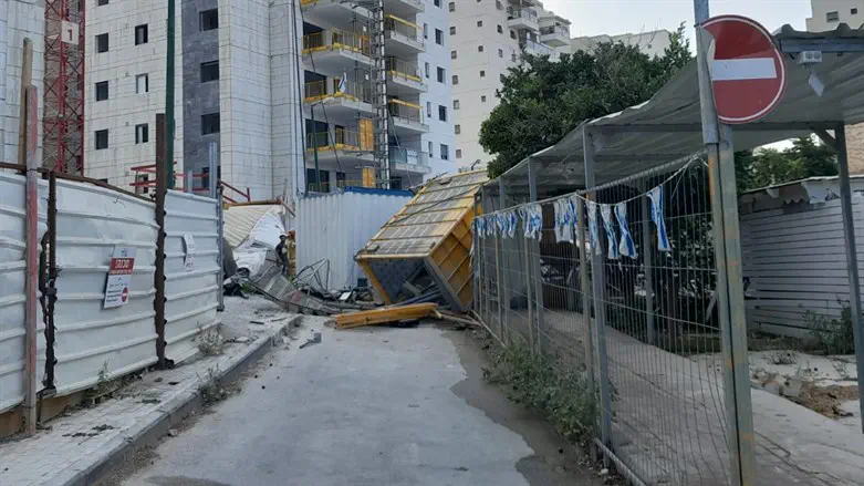the container which collapsed