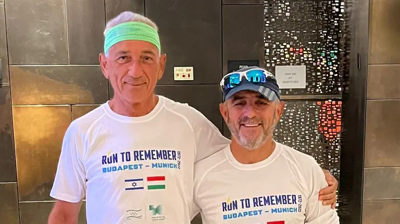 אסף ופיטר רגע לפני המירוץ