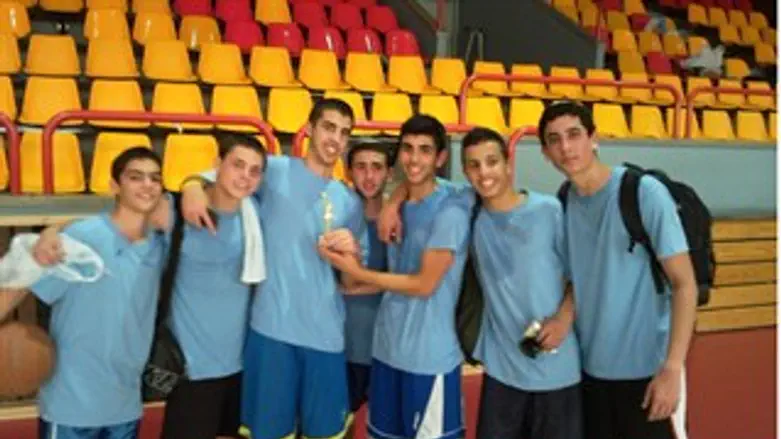 אלופים חדשים. רעננה