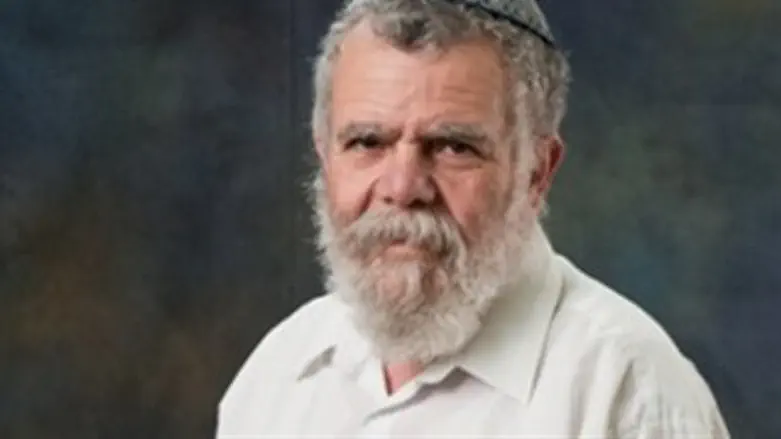 הבדל הלכתי בין מקרומות גדולים לקטנים. הרב לוי