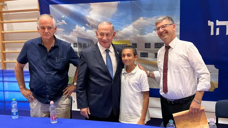 מיכאל וידל, בנימין נתניהו, עדו נתניהו