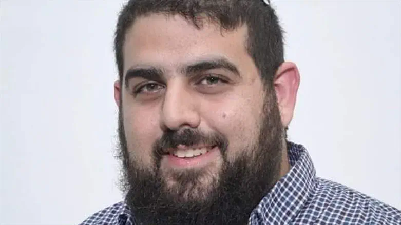 רועי אמגר