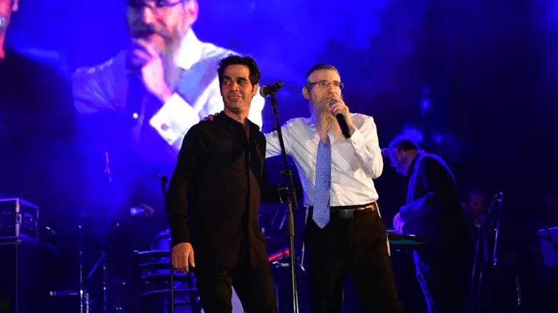 אביב גפן ואברהם פריד בבית אל