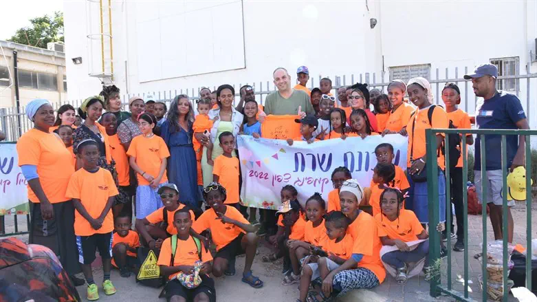 הקמפינג של השכונה בלוד