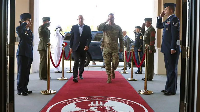 Defense Minister Benny Gantz visiting the CENTCOM HQ in Tampa, Florida
