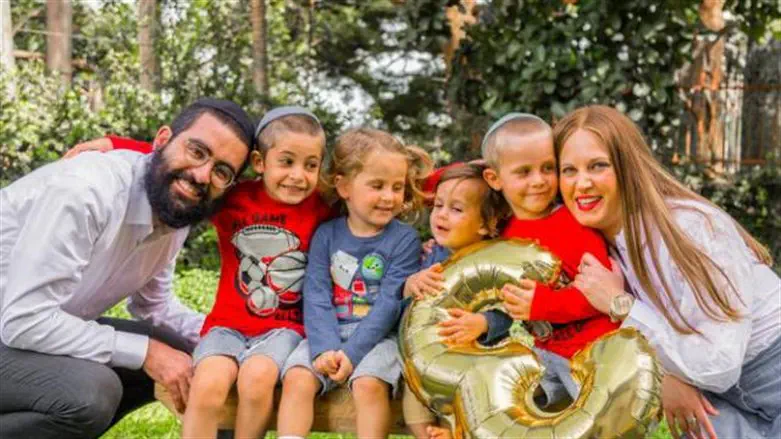 משה רסקין ומשפחתו