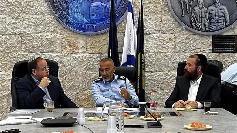 הביקור אצל ממ"ז ירושלים