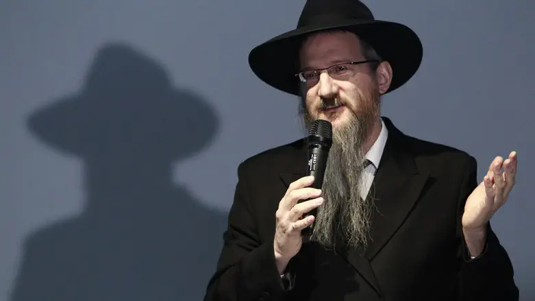 הרב בערל לאזאר