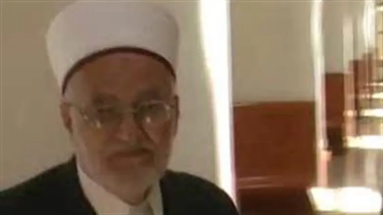 מסתובב בעולם. המופתי הקודם