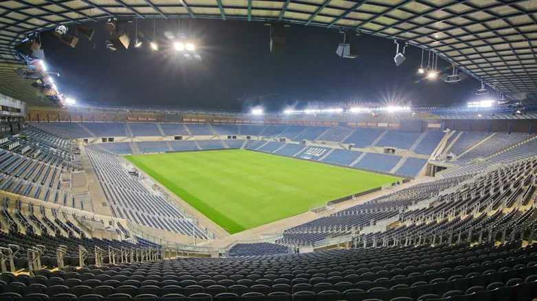 היציע המשופץ. חוויה לאוהדים