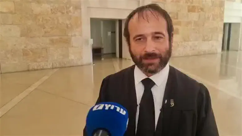 עו"ד יצחק בם