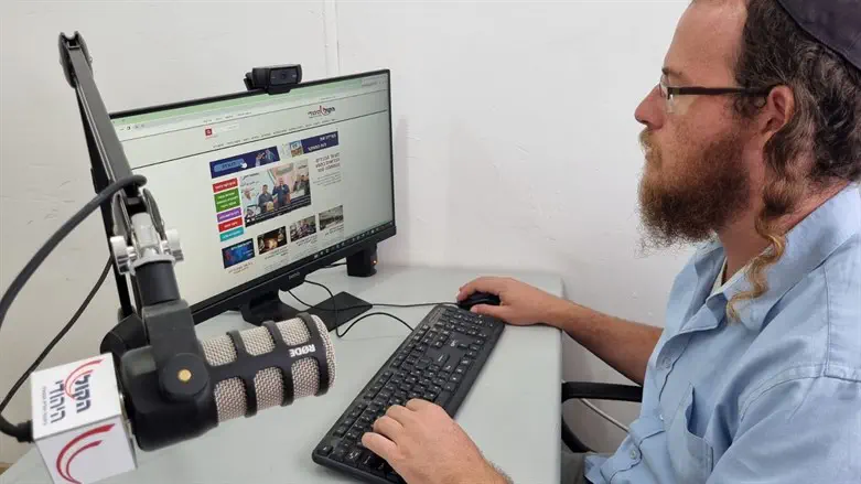 Журналист Эльханан Гронер