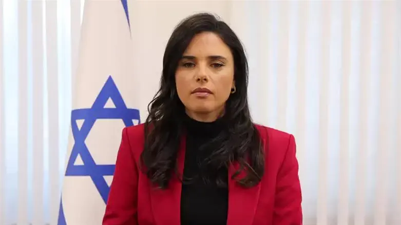 Айелет Шакед