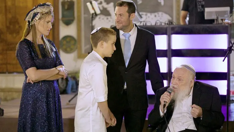 На праздновании Бар-мицвы Шахара Дагана