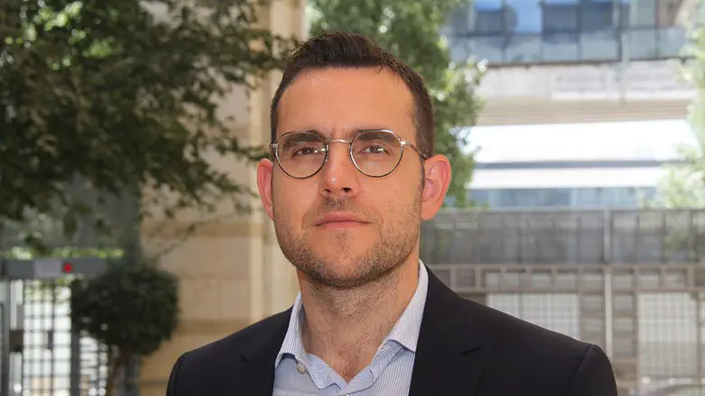 יונתן בצלאל