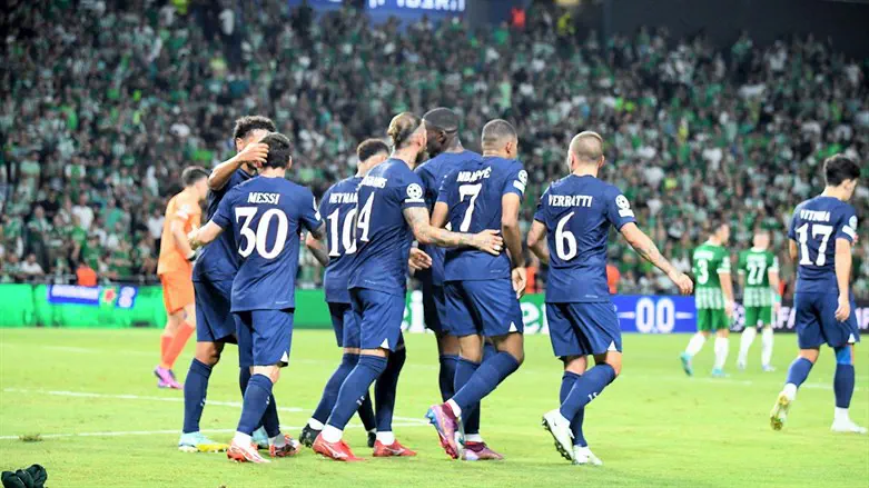 שחקני פאריס חוגגים הערב בחיפה