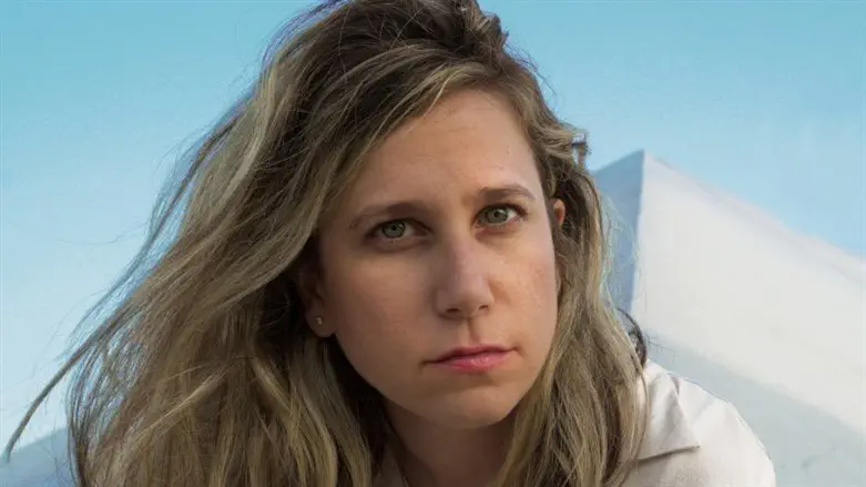 מירב הלינגר