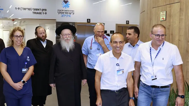יעקב ליצמן בביקור באיכילוב