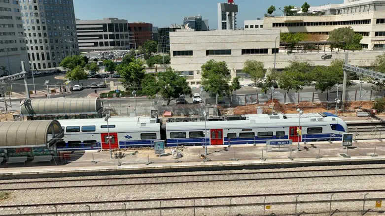 רכבת חשמלית