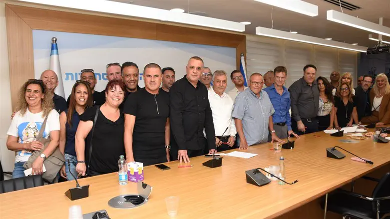 חתימת ההסכם