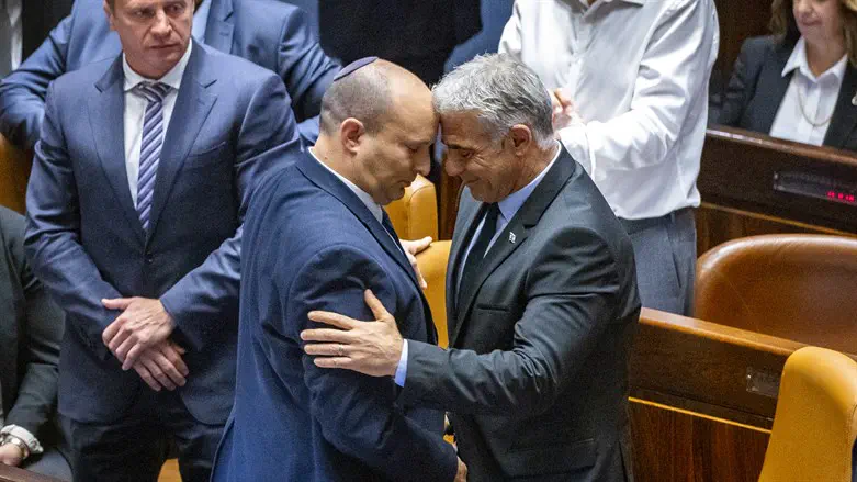 בנט ולפיד