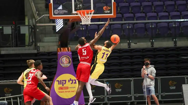 האריס בקדנציה הקודמת בחולון