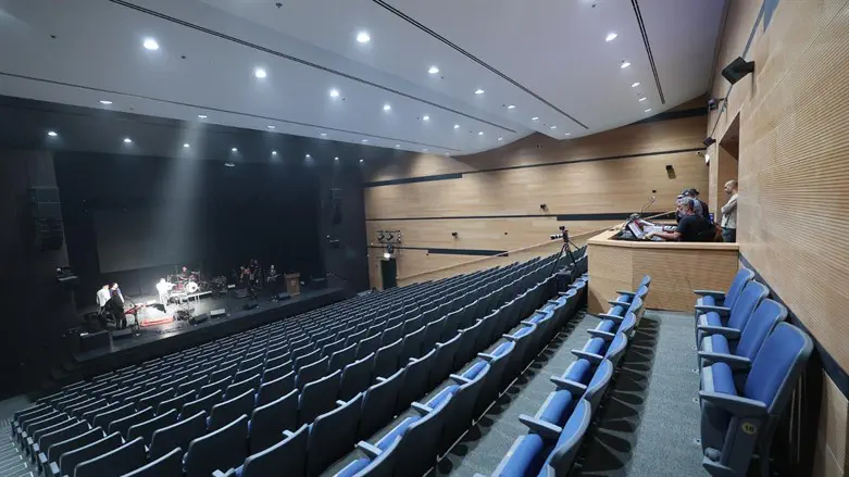 היכל התרבות החרדי