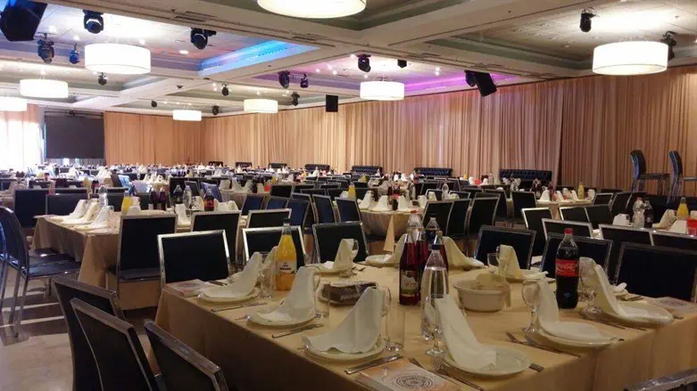 במעהרין אסרו על הזמנת יותר מעשרה אנשים לחתונה או לברית מילה. אילוסטרציה