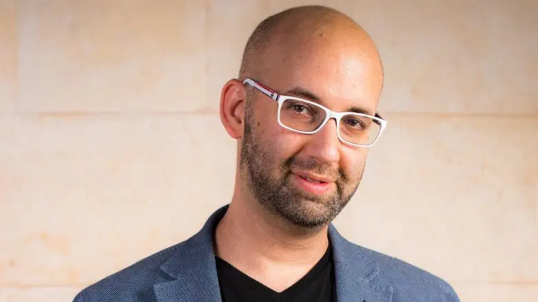 משה קלוגהפט, יועץ אסטרטגי