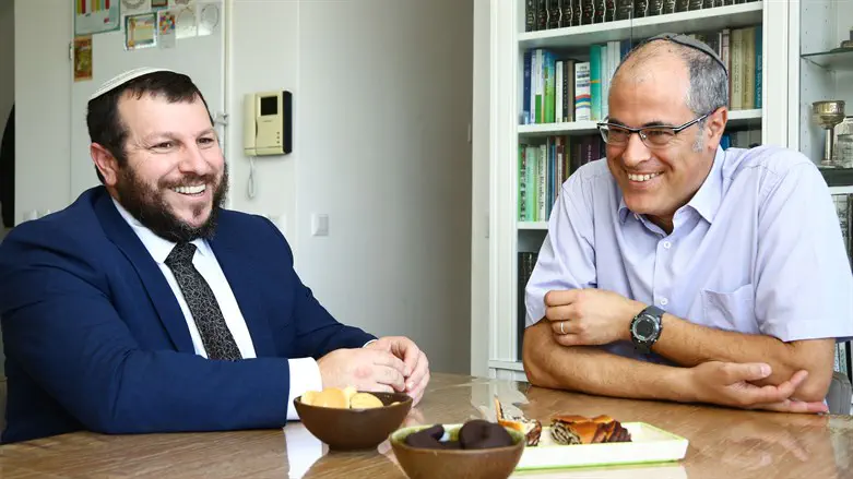 הרב עמיחי אליהו ושמואל שטח