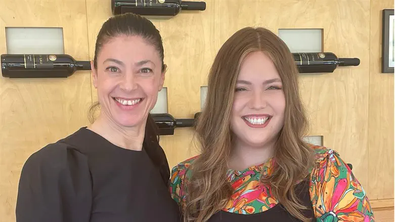 יעל זילברמן ומרב מיכאלי