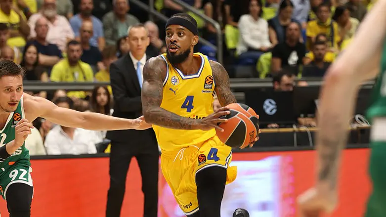 לורנזו בראון מול קובנה