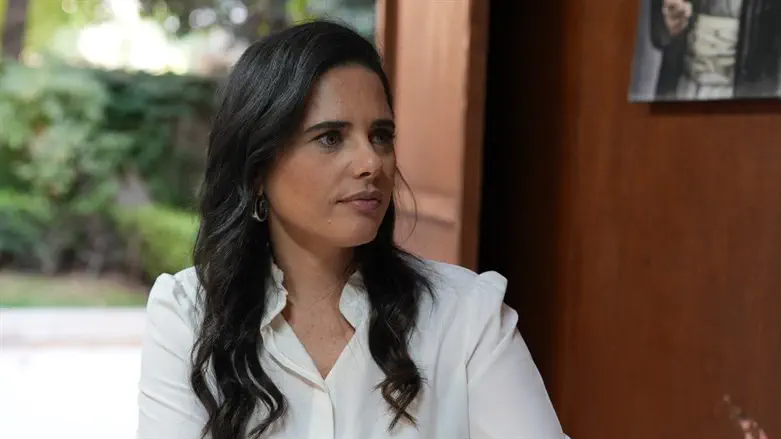 Айелет Шакед