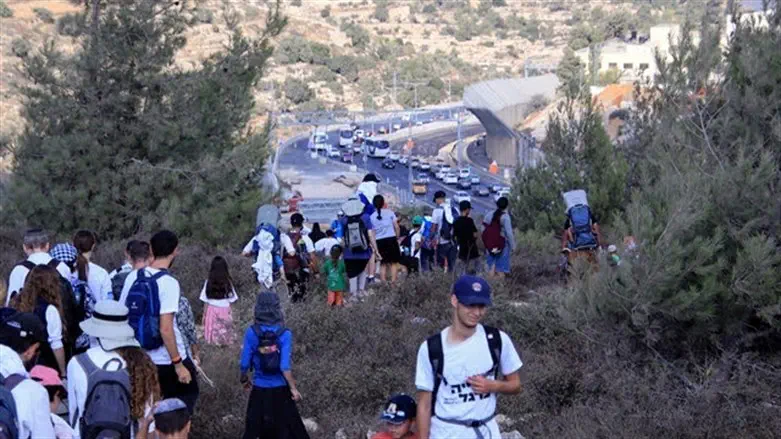 Ascending to Jerusalem from Gush Etzion to Jerusalem