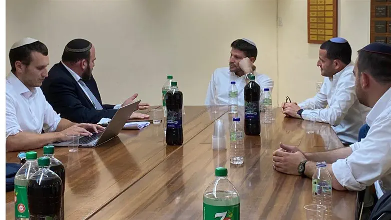 MK Bezalel Smoterich at Yeshivat Hakotel