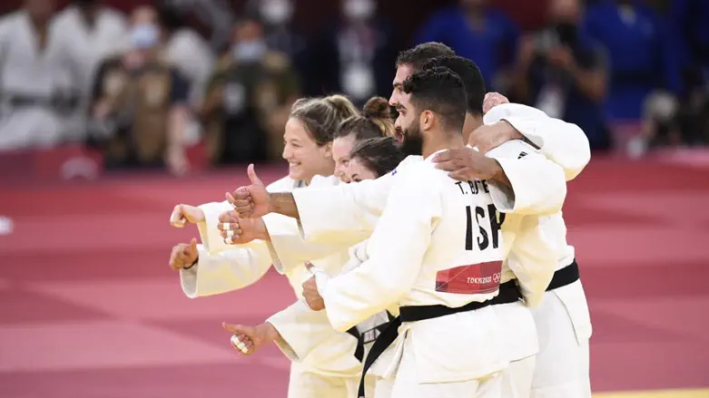 נבחרת הג'ודו של ישראל לאחר הניצחון